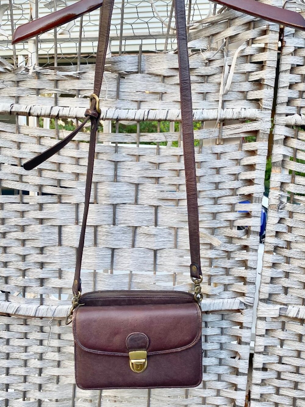 Vintage Boulder Ridge Crossbody Leather Purse Rugged Oxblood Brown Burgundy